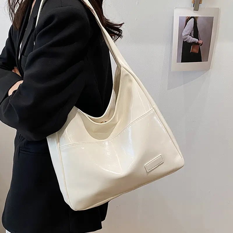 Black Large-Capacity Leather Tote Bag for Women
