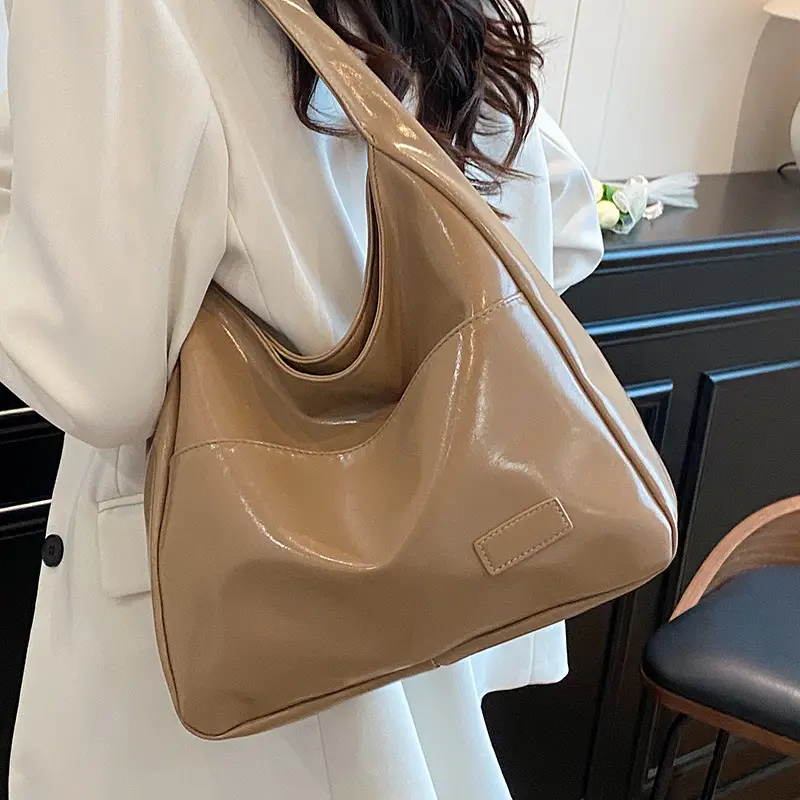 Black Large-Capacity Leather Tote Bag for Women