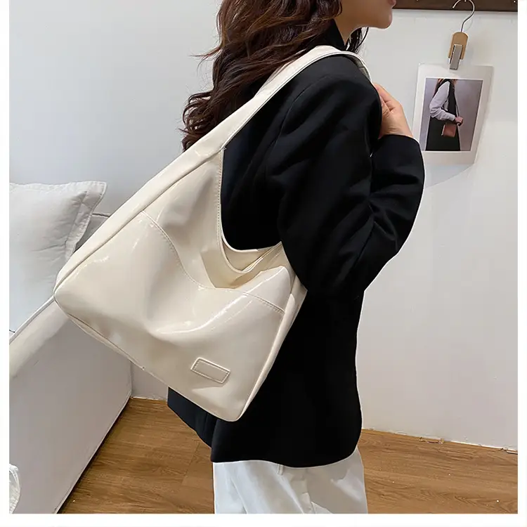 Black Large-Capacity Leather Tote Bag for Women — feature 23