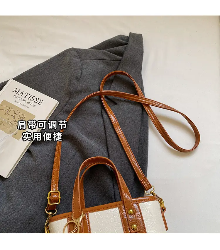Black Embossed Crossbody Bag for Women 2025 — feature 5