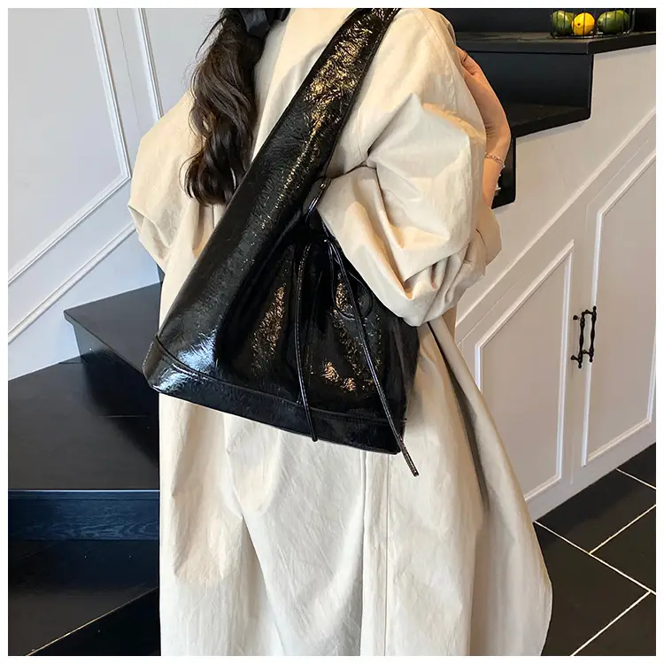 Red Bow Tote Bag for Women Leather Shoulder Bag — feature 14