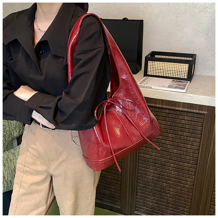 Red Bow Tote Bag for Women Leather Shoulder Bag — feature 6