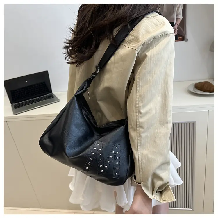 Retro Motorcycle Style Brown Croc Leather Shoulder Bag — feature 13