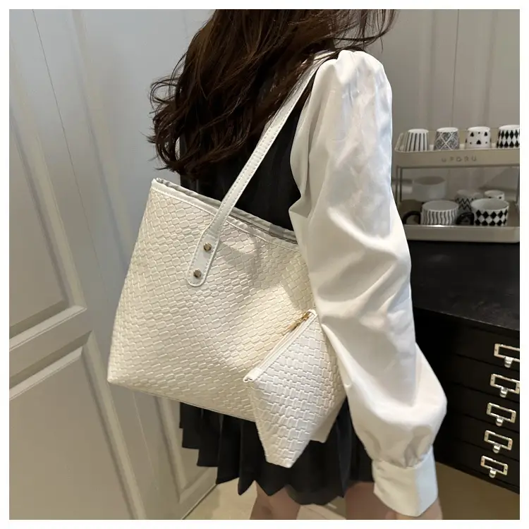 White Korean Style Large Capacity Shoulder Bag 2025 — feature 9