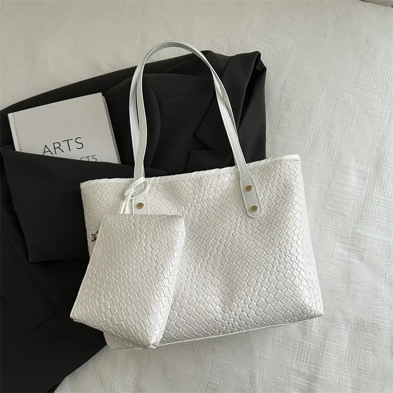 White Korean Style Large Capacity Shoulder Bag 2025 - Image 3