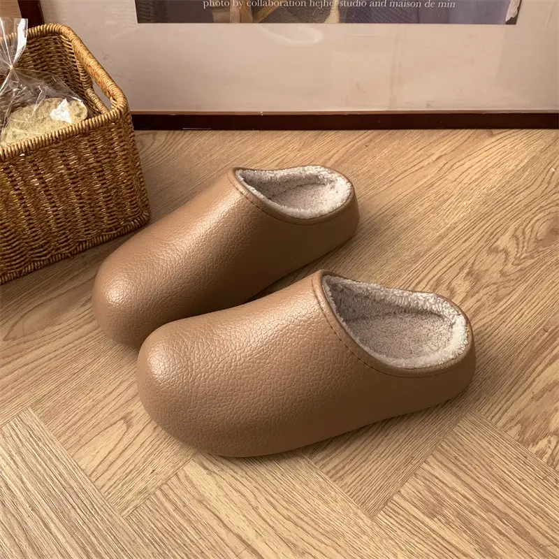 Women Winter Soft Slipper Green Bear Shape - Image 6