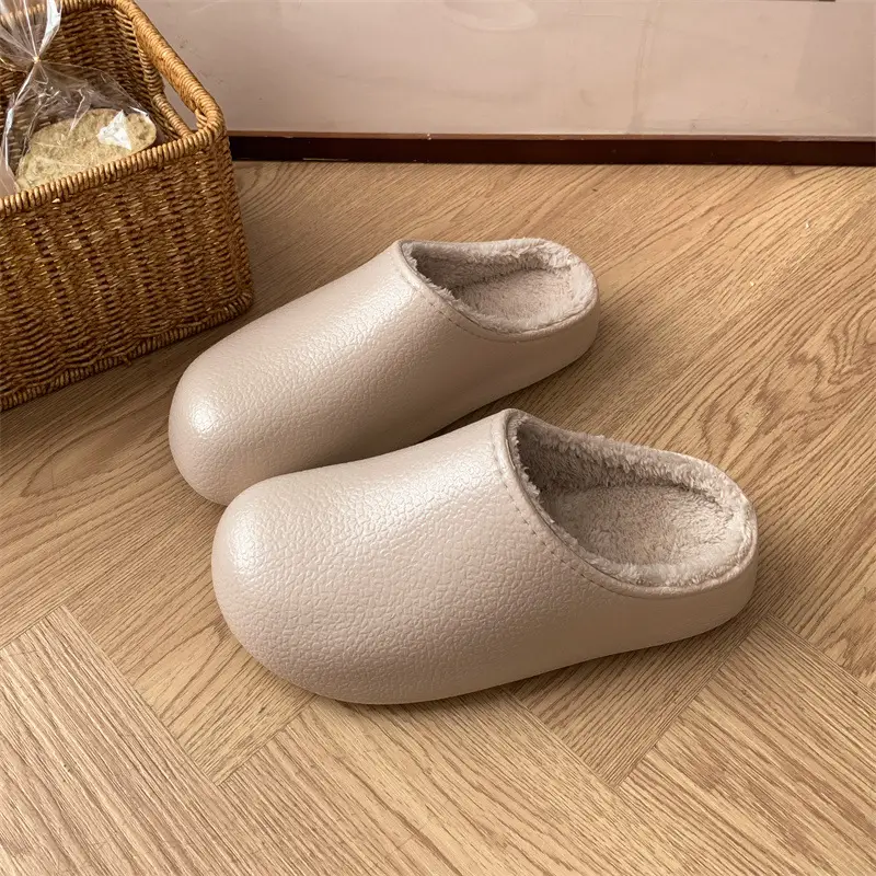 Women Winter Soft Slipper Green Bear Shape - Image 7