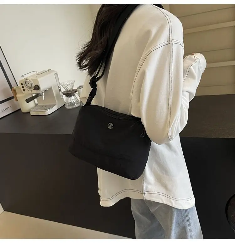 Lightweight Three-Layer Women's Crossbody Bag — feature 17