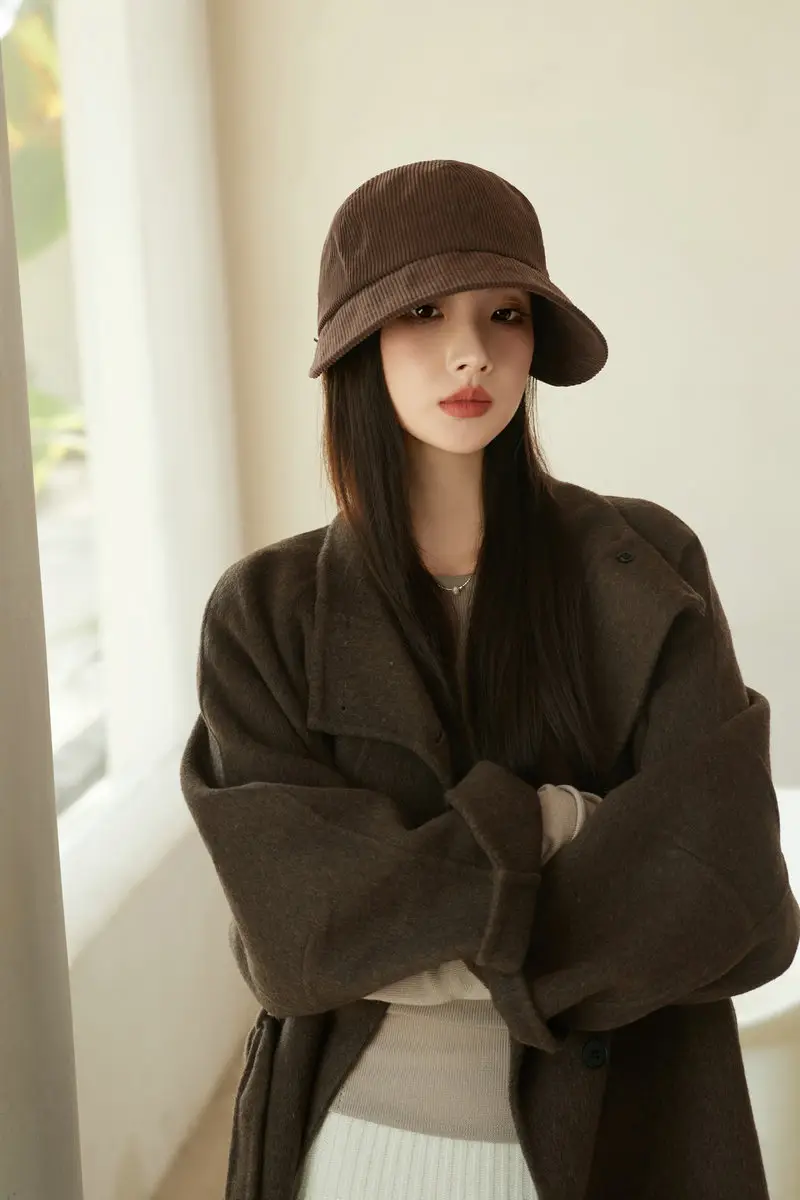Women Duckbill Cap Oversized Corduroy Natural Brown — feature 10