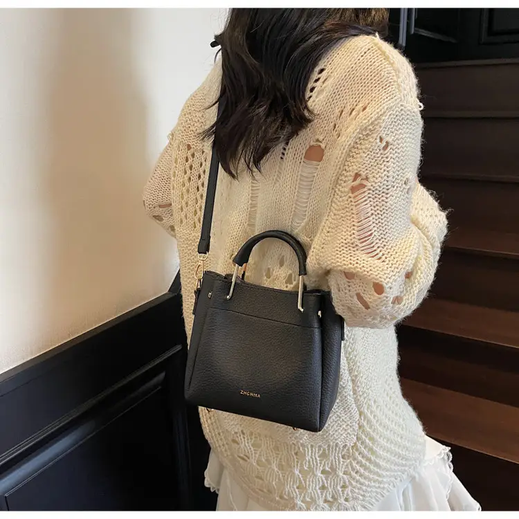 Women Retro Brown Bucket Bag Large Capacity Commuter Crossbody luggage and leather goods — feature 14