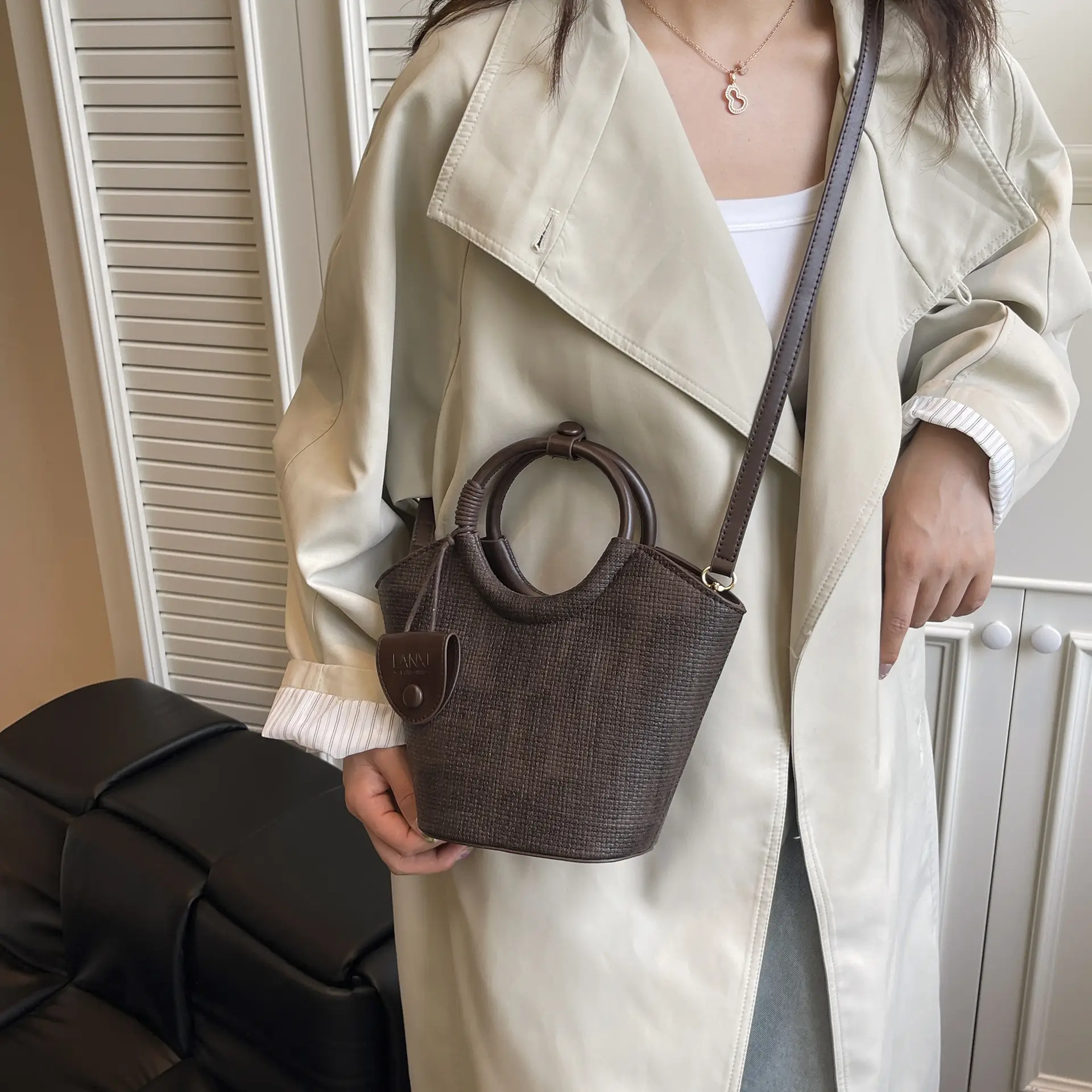 Black Woven Bucket Bag for Women Crossbody Shoulder — feature 11