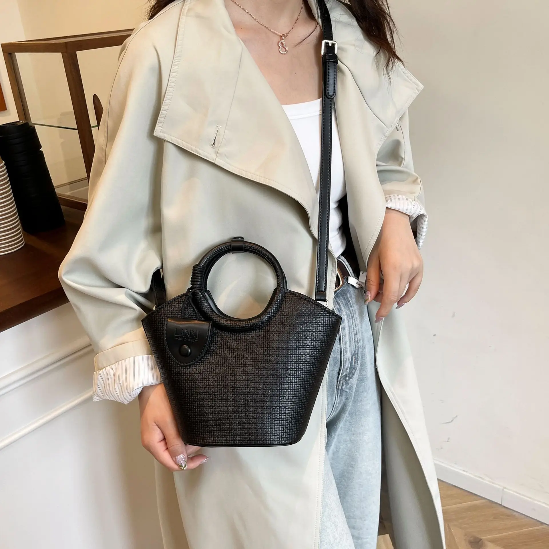Black Woven Bucket Bag for Women Crossbody Shoulder — feature 16