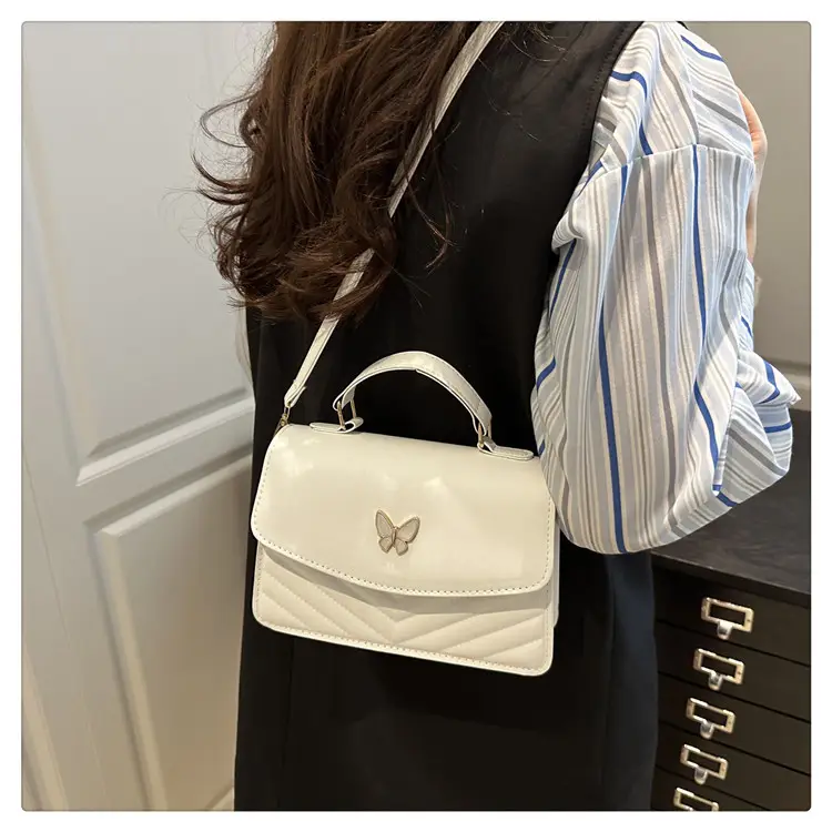 Women's Retro Casual Butterfly Shoulder Bag Brown — feature 12