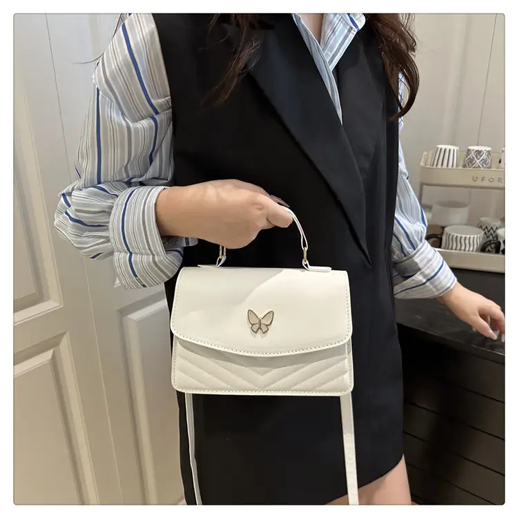 Women's Retro Casual Butterfly Shoulder Bag Brown — feature 13