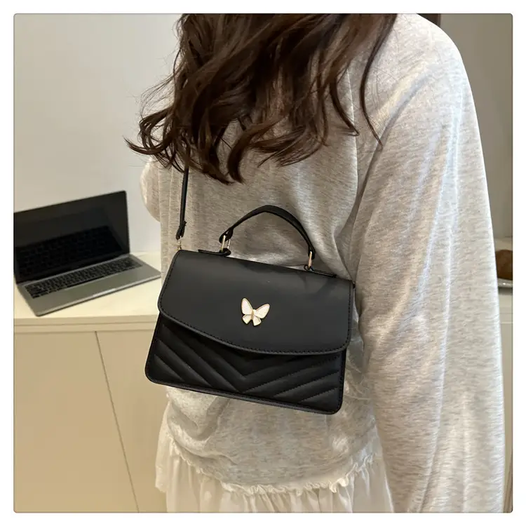 Women's Retro Casual Butterfly Shoulder Bag Brown — feature 17