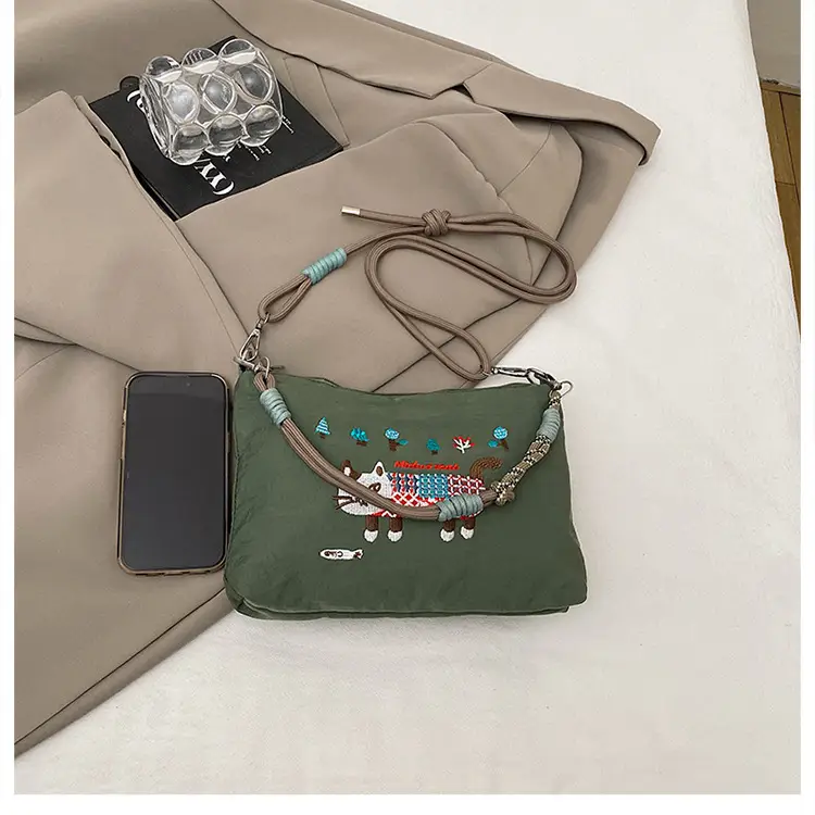 Japanese Style Embroidered Cat Tote Bag Black Waterproof — feature 11