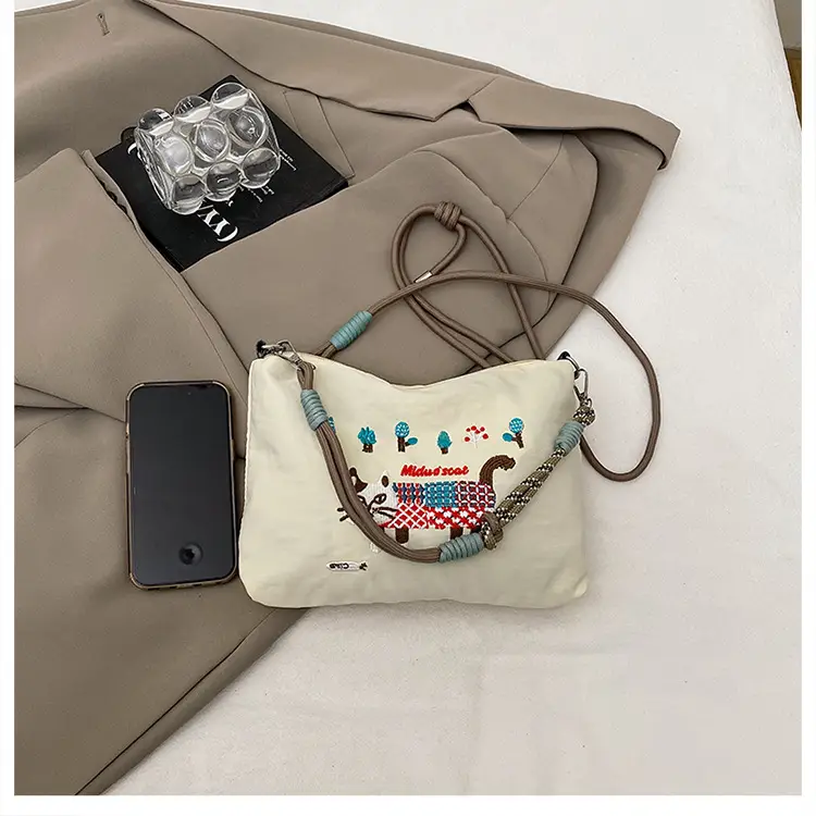 Japanese Style Embroidered Cat Tote Bag Black Waterproof — feature 20