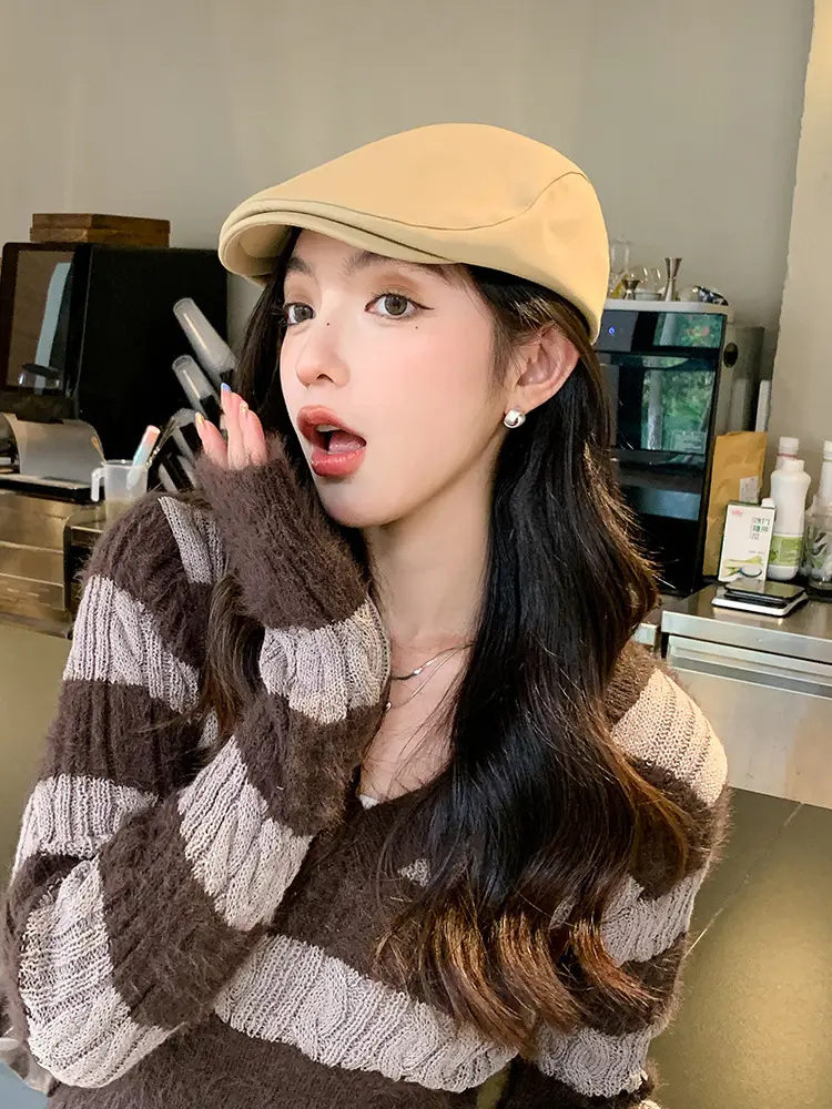 Women's Duckbill Beret Cap 2025 British Retro Casual Wear — feature 6