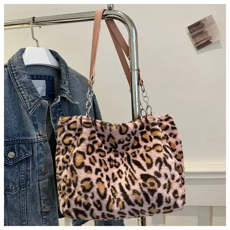 Leopard Print Plush Chain Bag Women's Casual Shoulder Bag — feature 22