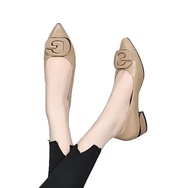 Low-Heeled Flats for Women 2025 Autum New Pointed Toe G-Buckle Soft Sole Soft Surface Shallow Mouth Fashionable Mother's Shoes Beanie Shoes - Image 8