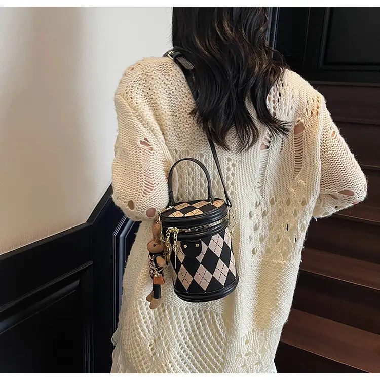 Trendy Women's 2-Piece Checkered Shoulder Bag Set — feature 11