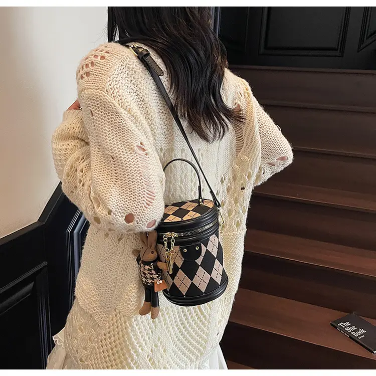 Trendy Women's 2-Piece Checkered Shoulder Bag Set — feature 12