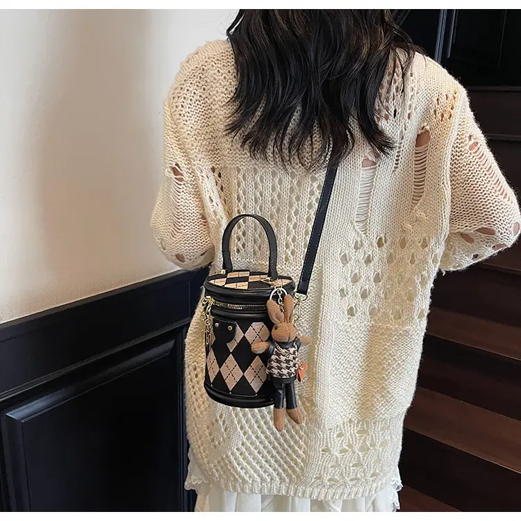 Trendy Women's 2-Piece Checkered Shoulder Bag Set — feature 14