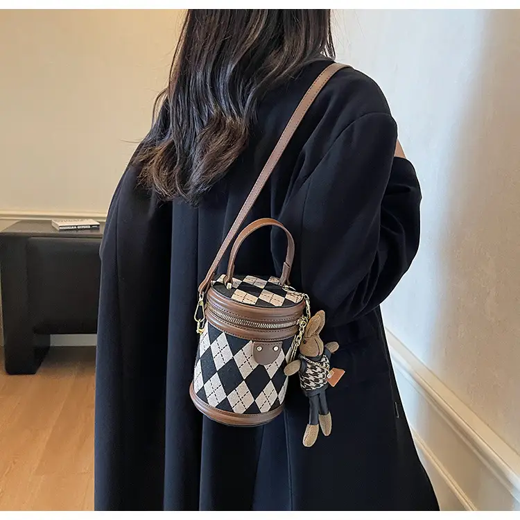 Trendy Women's 2-Piece Checkered Shoulder Bag Set — feature 15
