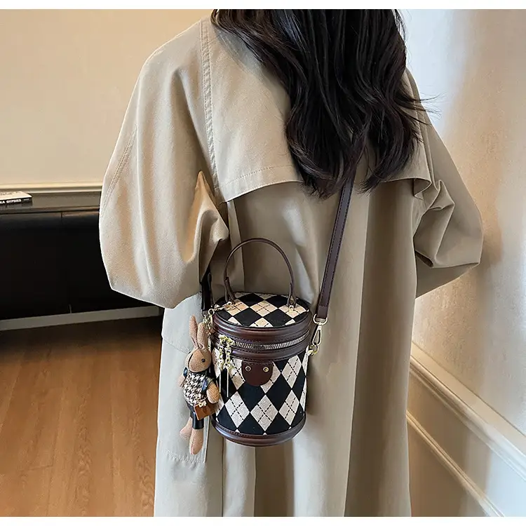 Trendy Women's 2-Piece Checkered Shoulder Bag Set — feature 21