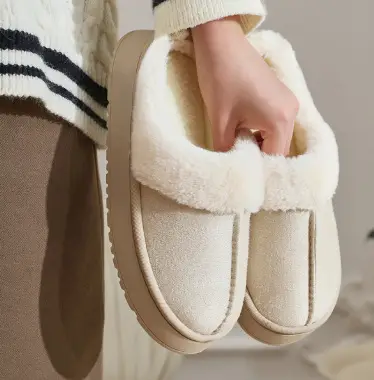 In-Stock Wholesale 2026 New Autumn and Winter Couple and Family Home Plush Closed-Toe Slippers with a Super Soft and Warm Feel