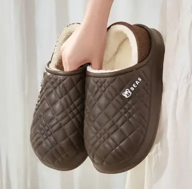 In-Stock Wholesale 2026 New Autumn and Winter Couple and Family Home Plush Closed-Toe Slippers with a Super Soft and Warm Feel