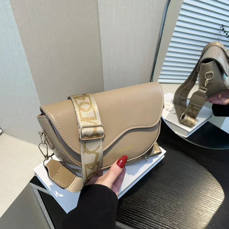 Korean Style Saddle Bag with Retro Strap 2024 - Image 9