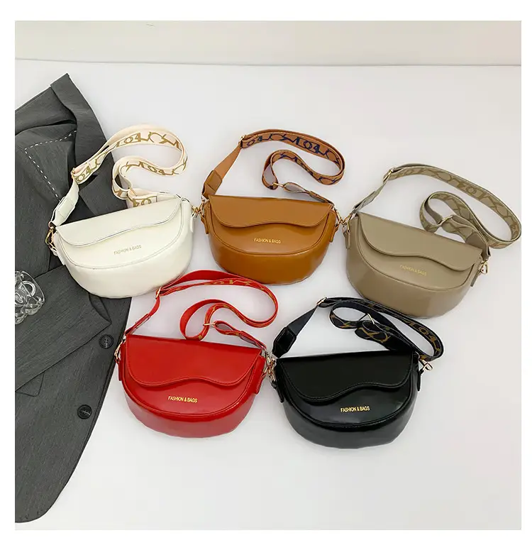 Korean Style Saddle Bag with Retro Strap 2024 — feature 7