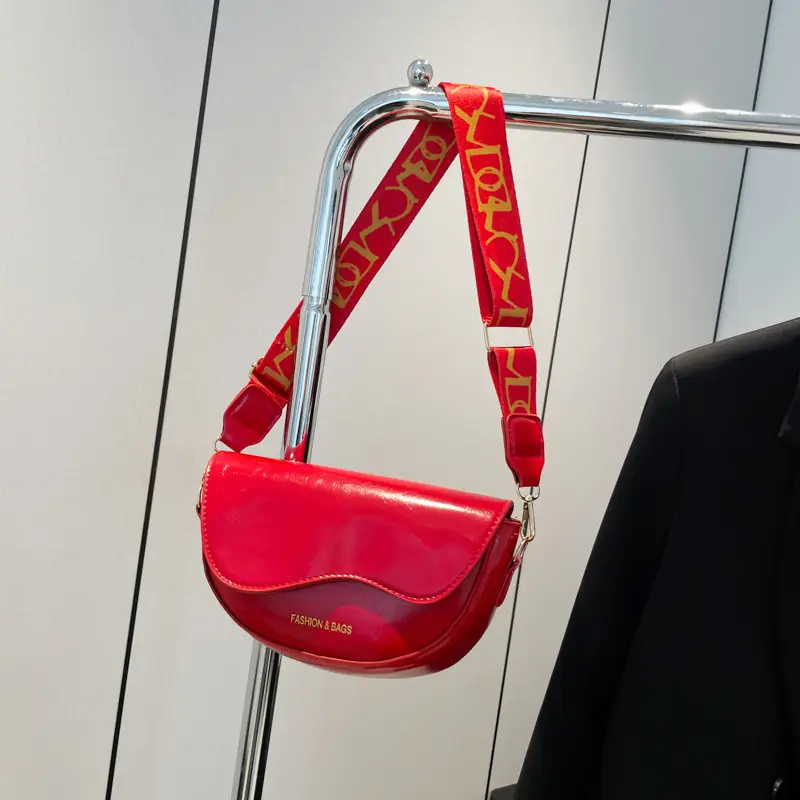 Korean Style Saddle Bag with Retro Strap 2024 - Image 4