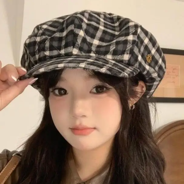 British Retro Plaid Octagonal Hat for Women - Image 5