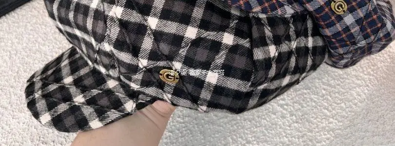 British Retro Plaid Octagonal Hat for Women — feature 19