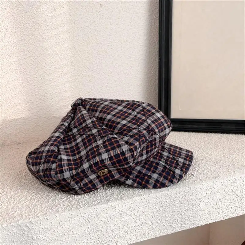 British Retro Plaid Octagonal Hat for Women - Image 2