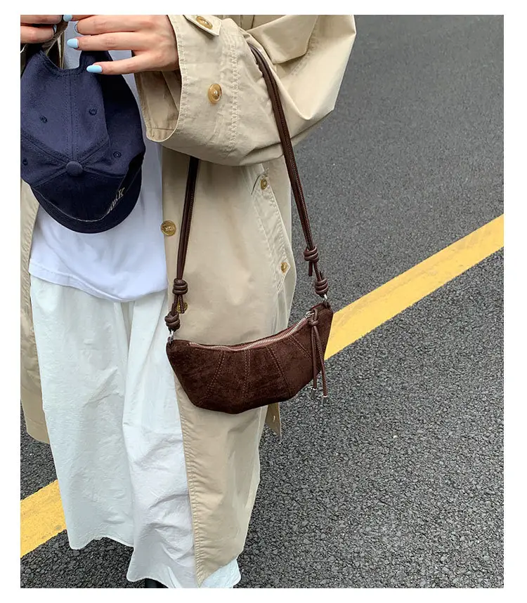 Brown Croissant Shape Women's Crossbody Bag 2026 — feature 11