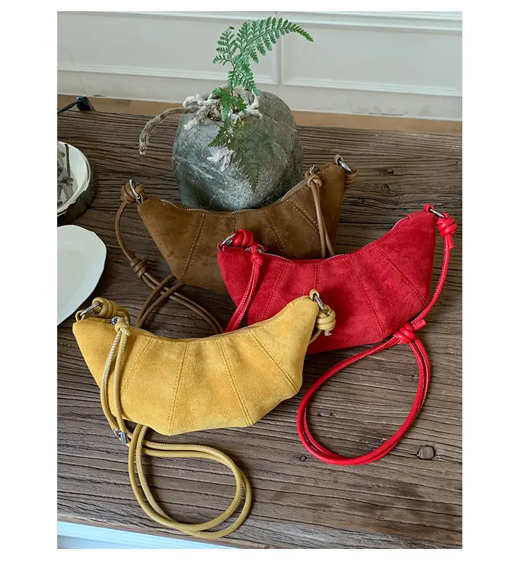 Brown Croissant Shape Women's Crossbody Bag 2026 — feature 35