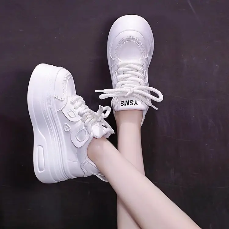 Black and White Panda Shoes for Women 2025 Autum New Style Small 8cm Platform Thick Sole Heightening White Shoes for Sports and Leisure - Image 5