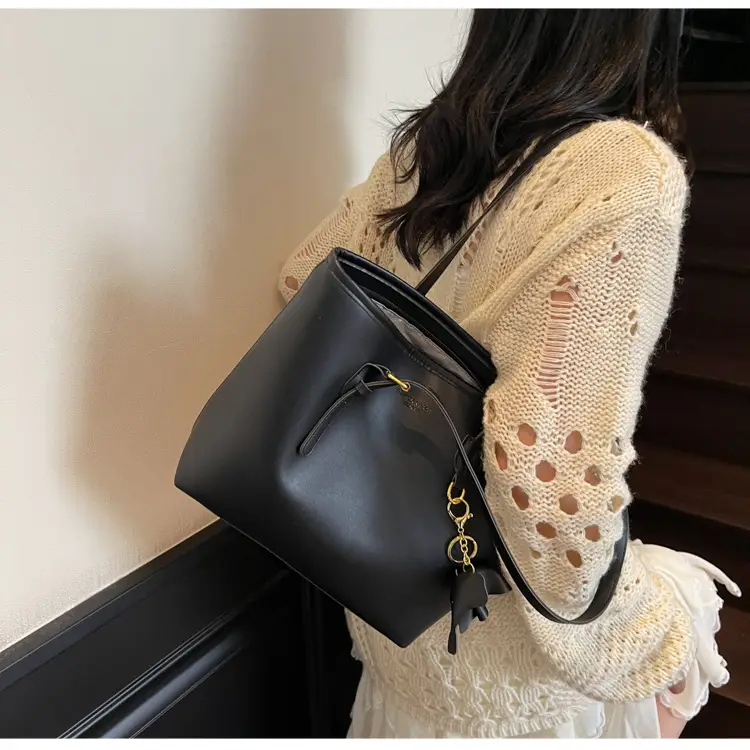 Women Large Capacity Satchel Bag Beige Leather Shoulder Bag — feature 13