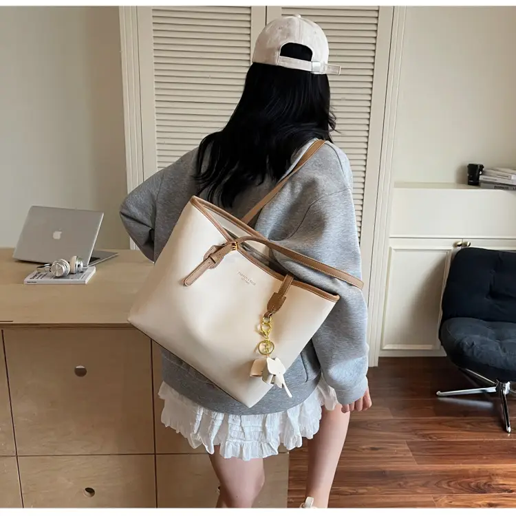 Women Large Capacity Satchel Bag Beige Leather Shoulder Bag — feature 15