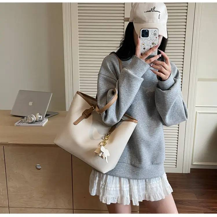 Women Large Capacity Satchel Bag Beige Leather Shoulder Bag — feature 17