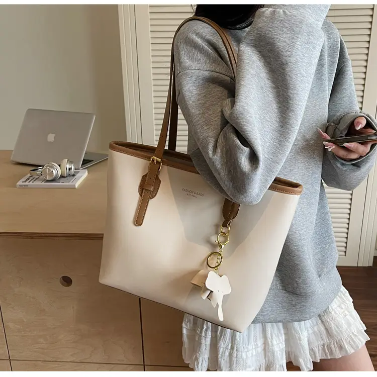 Women Large Capacity Satchel Bag Beige Leather Shoulder Bag — feature 18