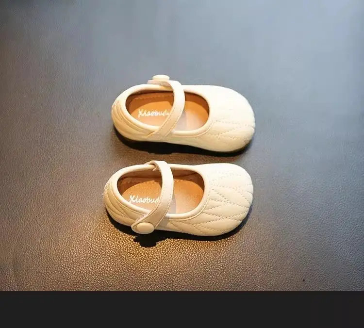 Baby Girls Beige Flat Slippers Spring 2023 — feature 10