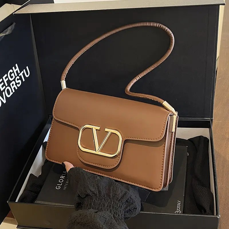 Pink LV Logo Shoulder Bag for Women — feature 19