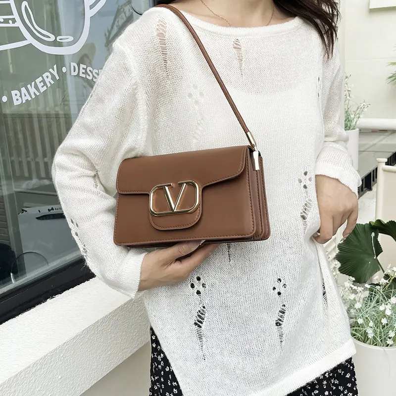 Pink LV Logo Shoulder Bag for Women — feature 26