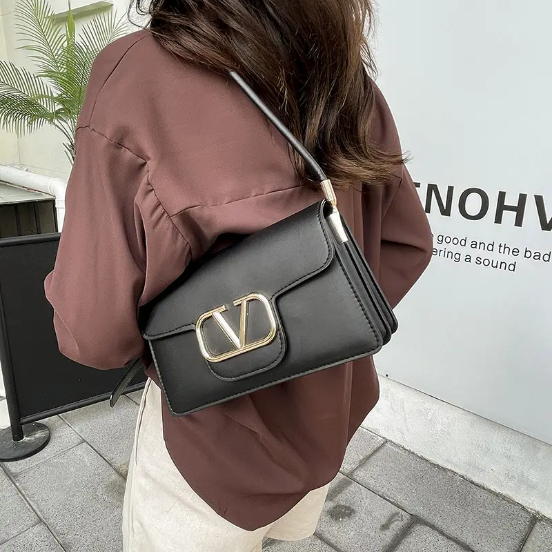 Pink LV Logo Shoulder Bag for Women — feature 27