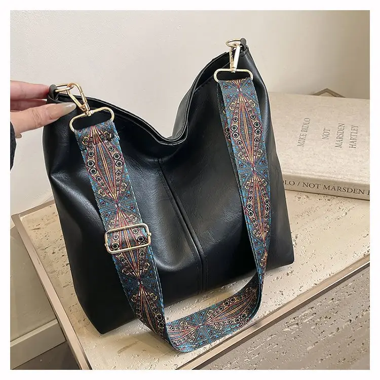 Korean Style Texture Shoulder Crossbody Tote Bag — feature 39