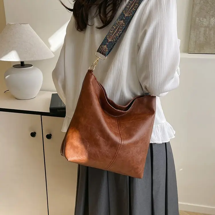 Korean Style Texture Shoulder Crossbody Tote Bag — feature 66